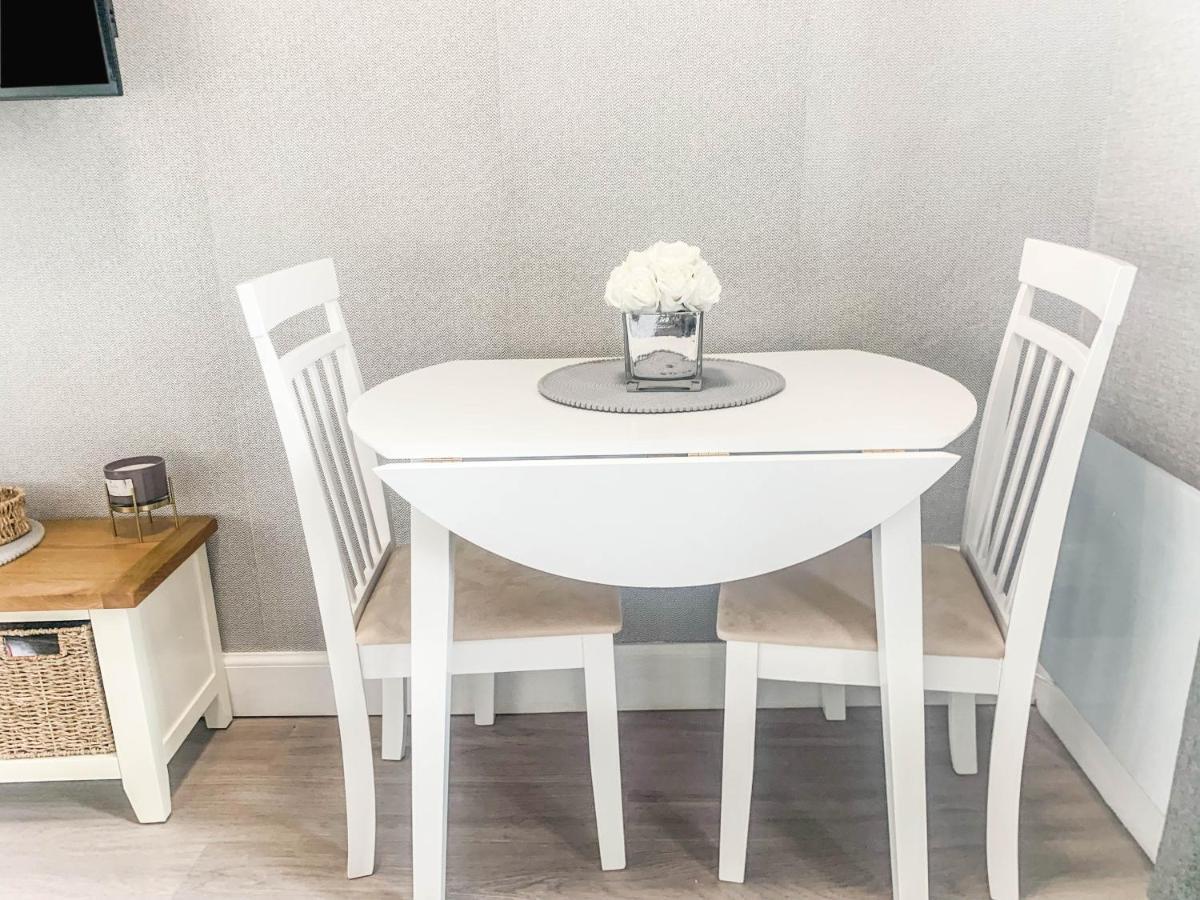 The Rosebery Retreat By The Castle 1-Bed Apartment Inverness Kültér fotó