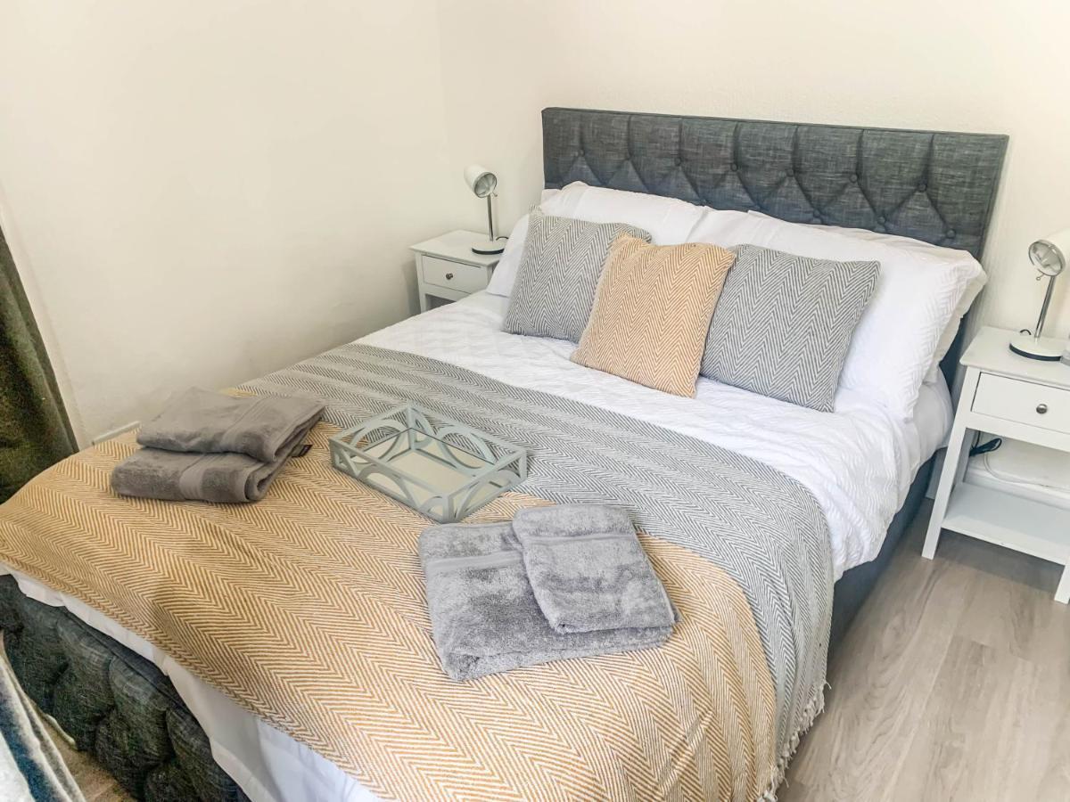 The Rosebery Retreat By The Castle 1-Bed Apartment Inverness Kültér fotó