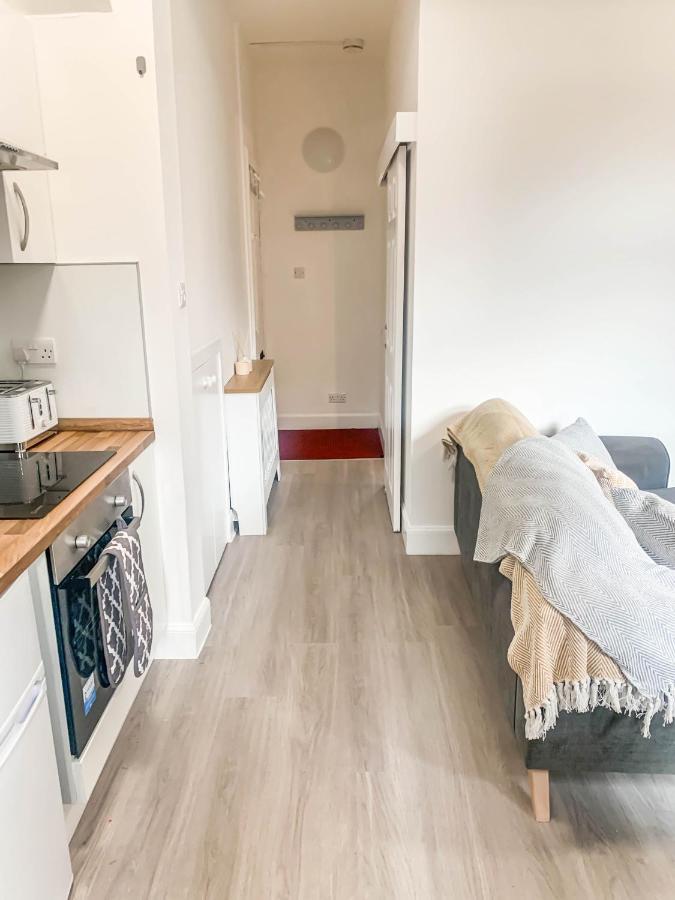 The Rosebery Retreat By The Castle 1-Bed Apartment Inverness Kültér fotó