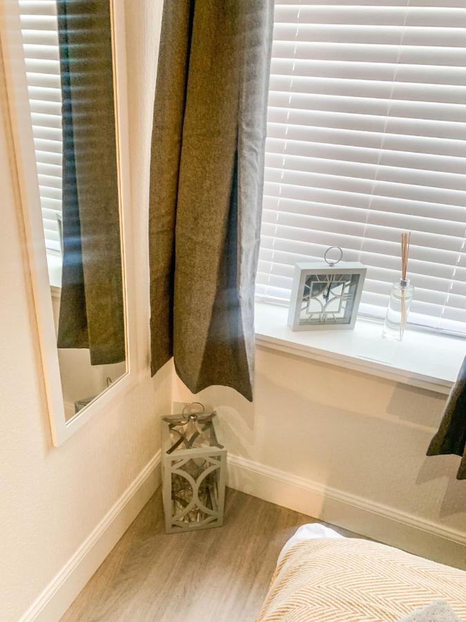 The Rosebery Retreat By The Castle 1-Bed Apartment Inverness Kültér fotó