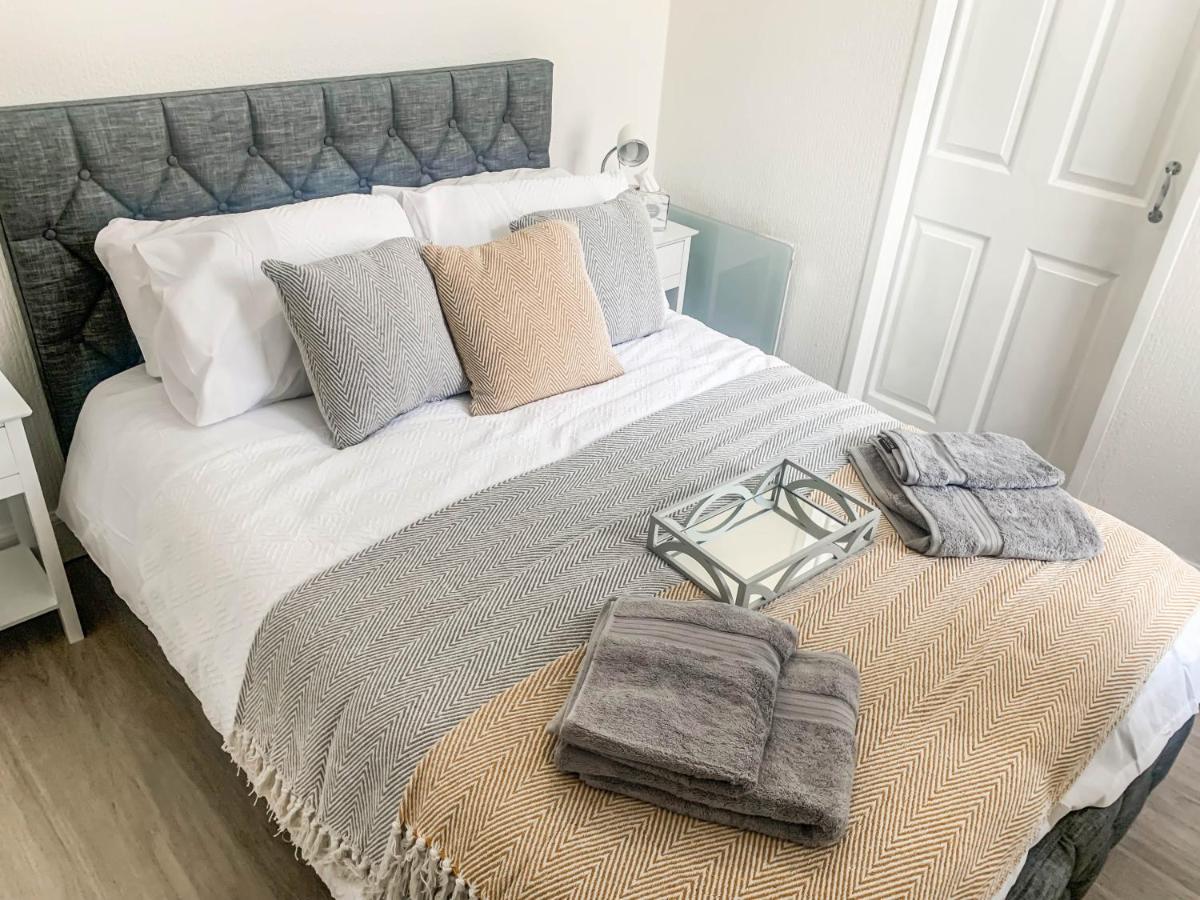 The Rosebery Retreat By The Castle 1-Bed Apartment Inverness Kültér fotó